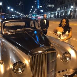 Meet your Posher, Carlos